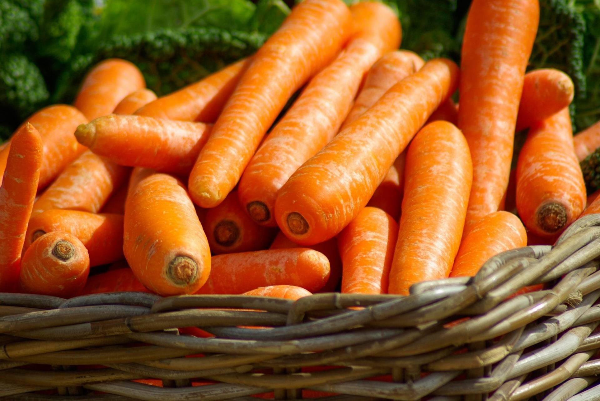 Carrots make healthy office snacks