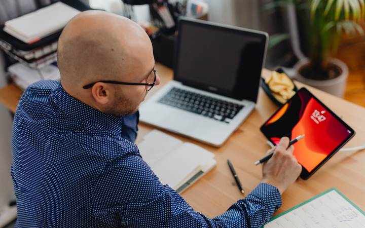 Decide Between Outlook and Your Other Digital Calendar Options