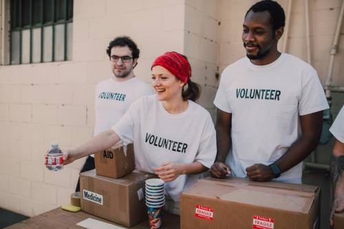 Unleashing the Good in Your Workforce: 10 Ways to Encourage Employee Volunteering