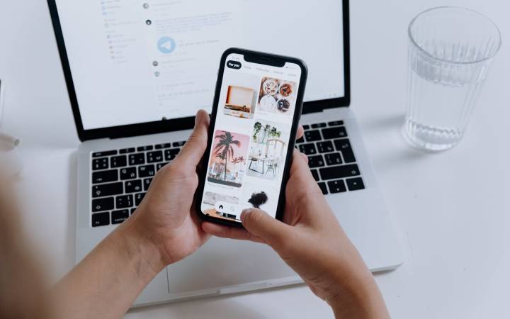 7 Best Apps for Health and Productivity While Traveling