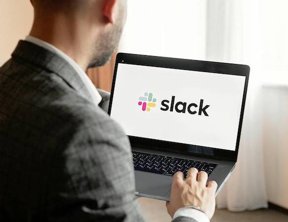 12 Ways to Defend Deep Work in a Slack-Heavy Organization