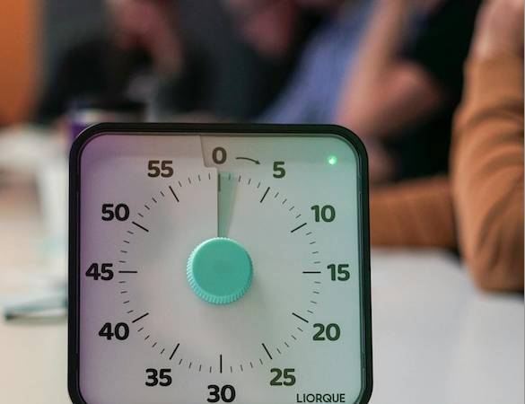 Meeting Formats That Drive Decisions Instead of Updates