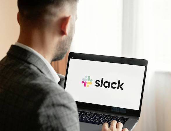 Slack Guidelines That Cut Unnecessary Pings, Preserving Deep Work