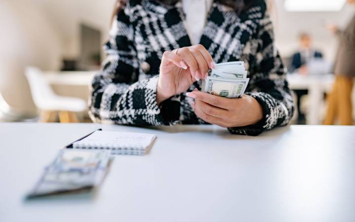 How to Build Wealth on an Average Salary