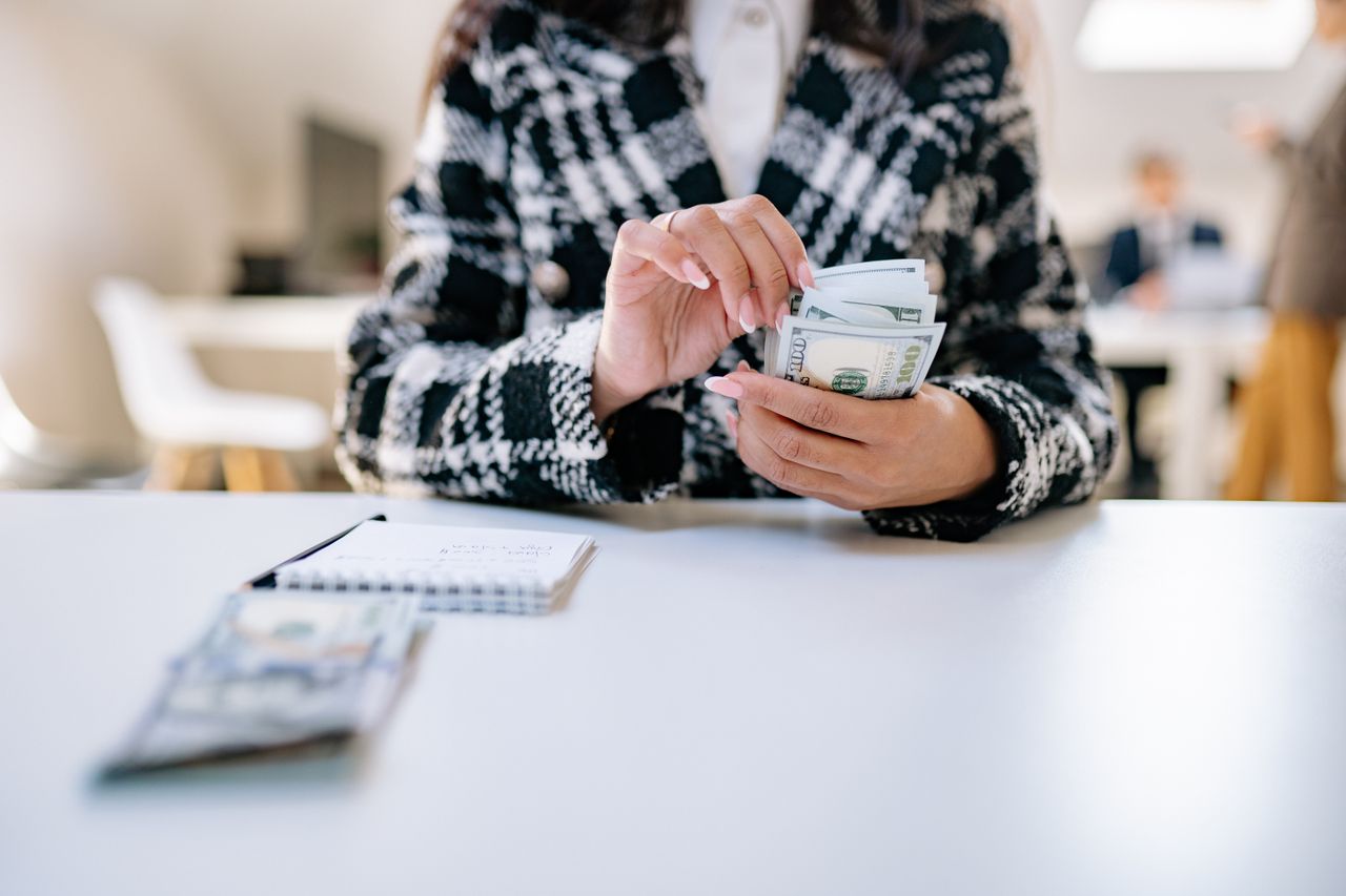 How to Build Wealth on an Average Salary